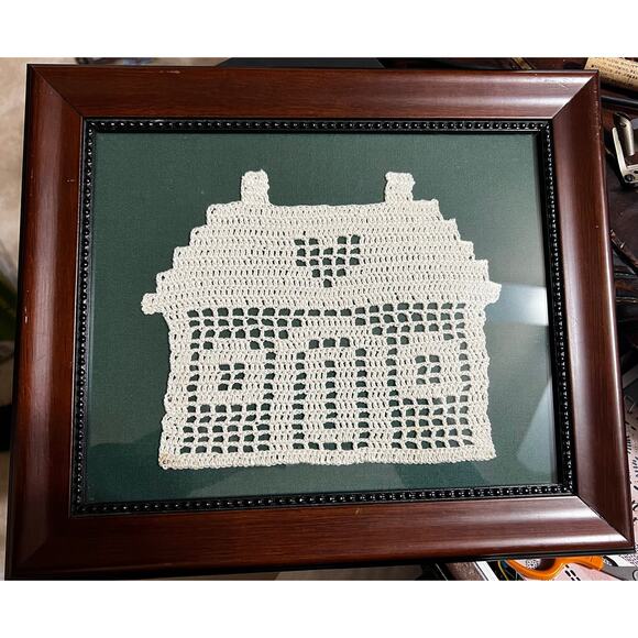 Handmade Crocheted House Green Framed Photo/Picture 12" X 10" - Picture 1 of 3